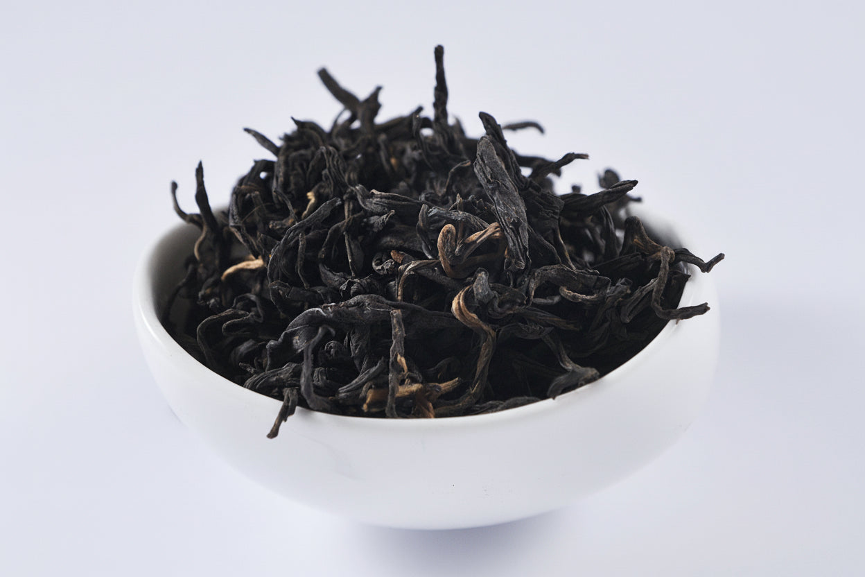 червоний чай Дянь Хун Мао Фен, Ворсисті піки з Юньнань, чорний чай; красный чай Дянь Хун Мао Фэн, Ворсистые пики из Юньнань