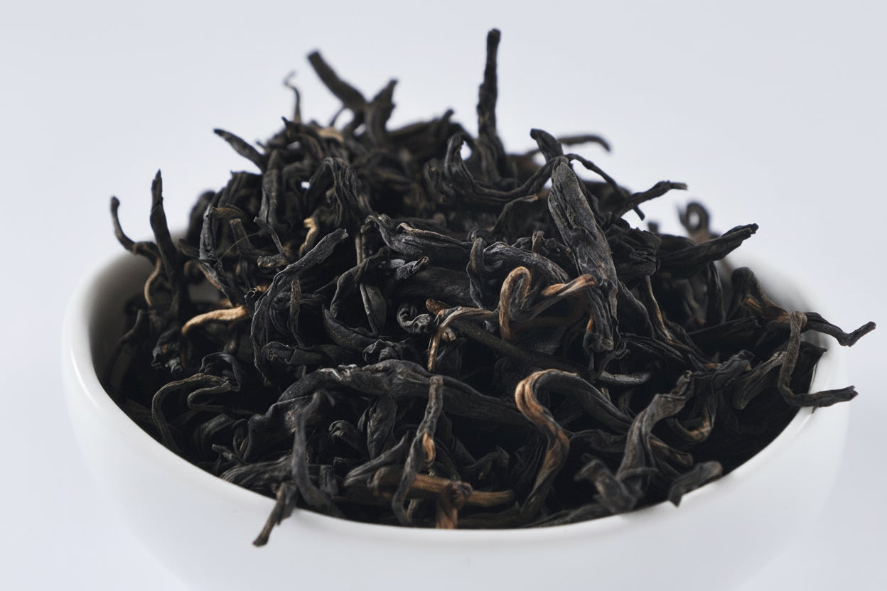 червоний чай Дянь Хун Мао Фен, Ворсисті піки з Юньнань, чорний чай; красный чай Дянь Хун Мао Фэн, Ворсистые пики из Юньнань