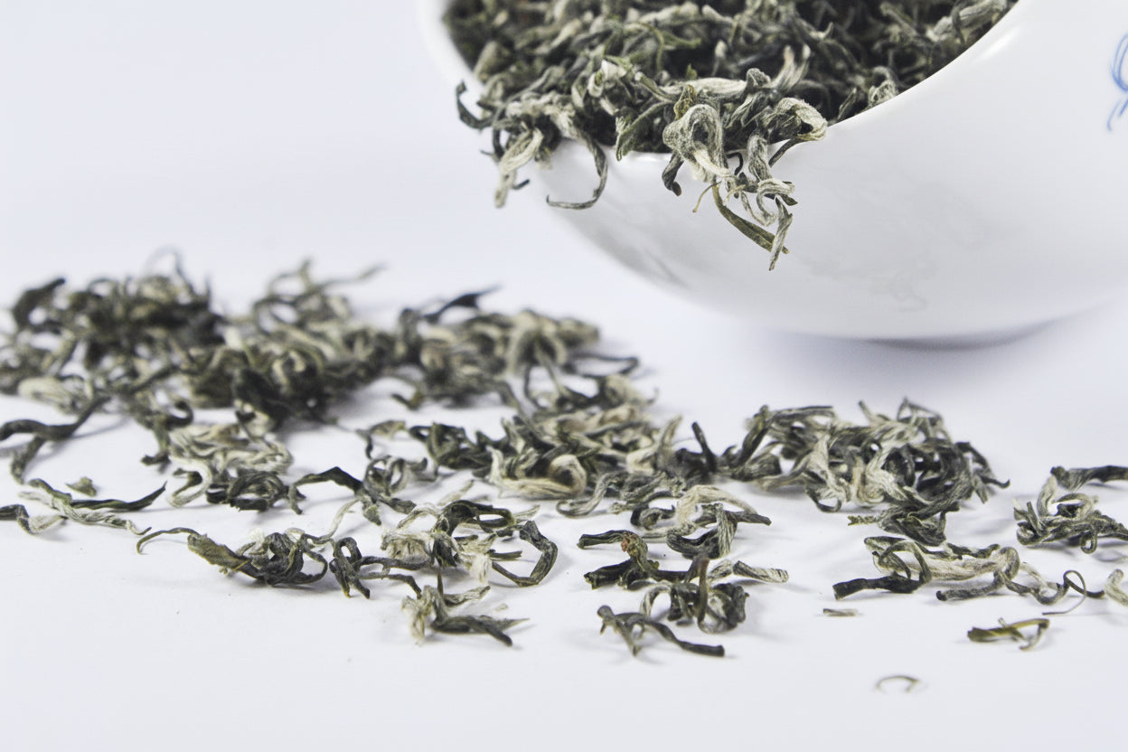 зелений чай Білочунь (Бі Ло Чунь), Смарагдові спіралі весни; зеленый чай Билочунь, Изумрудные спирали весны